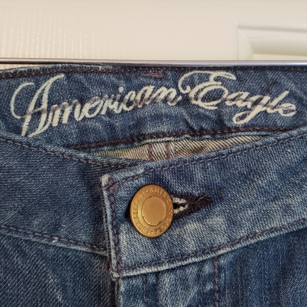 Wide Leg Distressed Jeans